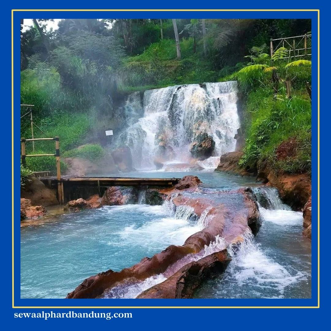 Pemandian Air Panas Curug di Bandung