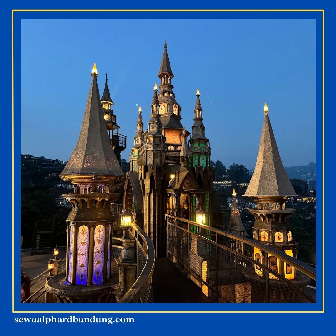 Wisata Mercusuar Cafe Bandung