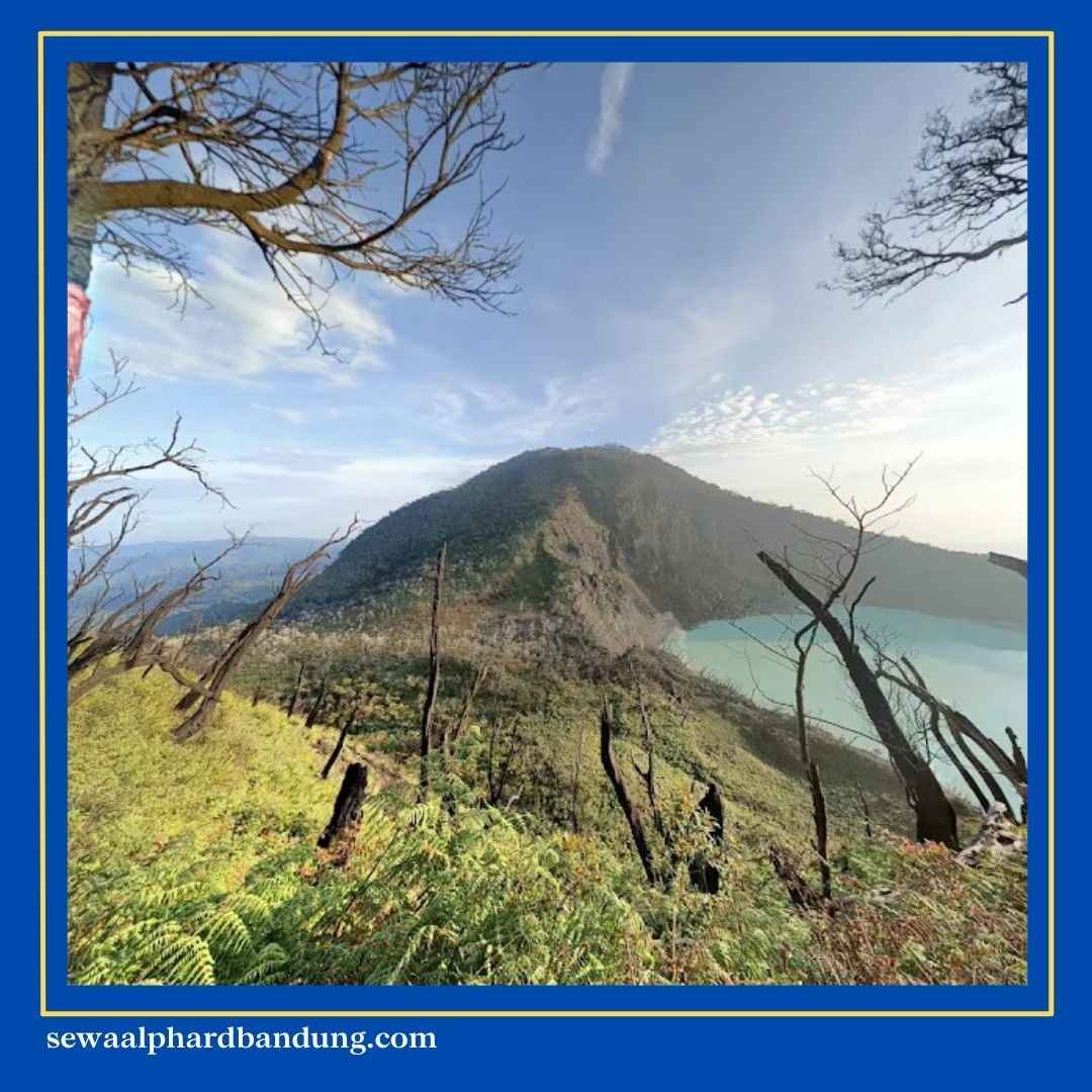 Hiking Di Bandung Puncak Gunung Patuha