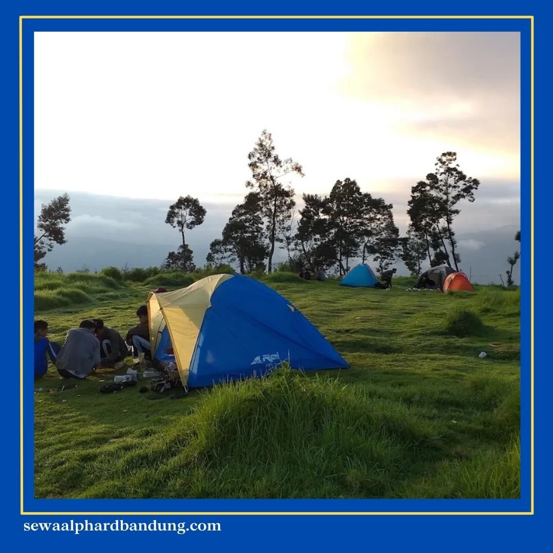 Puncak Gunung Tercantik di Bandung Artapela