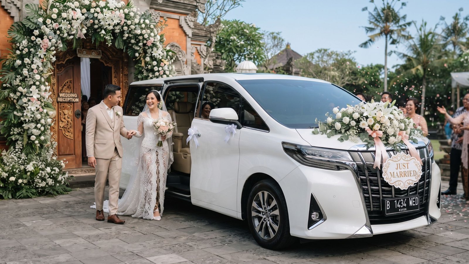 Rental Mobil Pengantin Bandung Yuk di Sewa Alphard Bandung